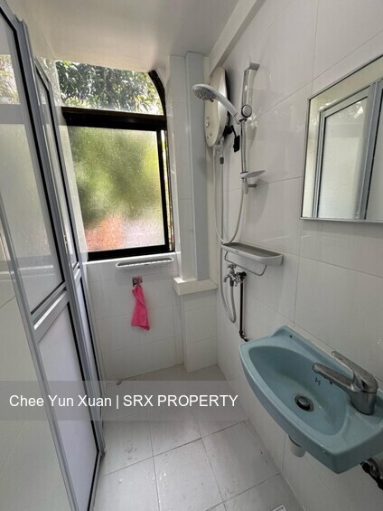 Sims Avenue (D14), Apartment #561525921